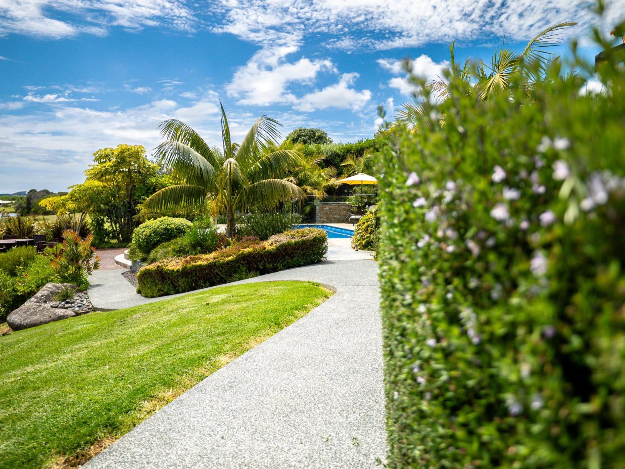 Te Awa Lodge Пейхия Экстерьер фото
