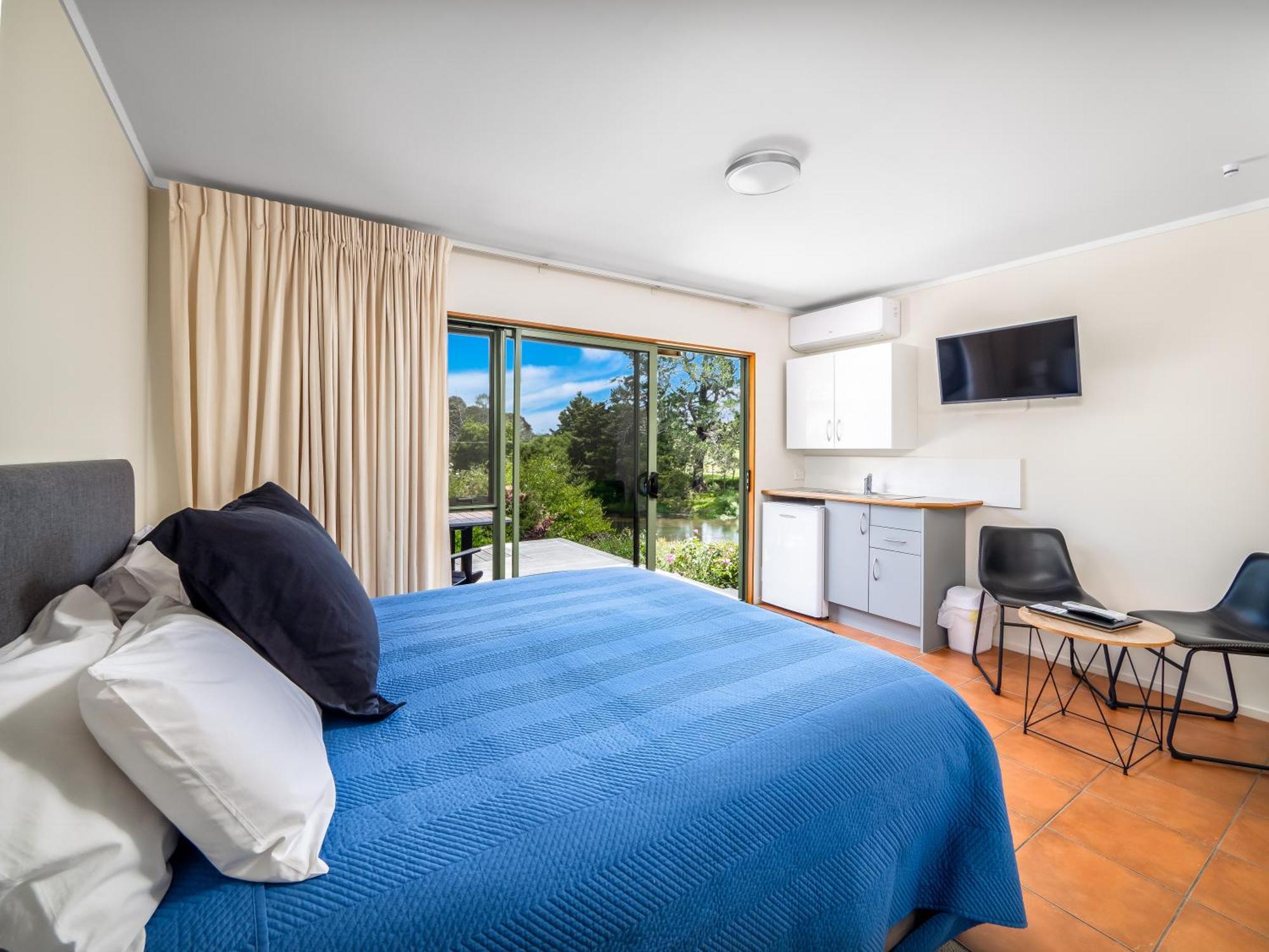 Te Awa Lodge Пейхия Экстерьер фото