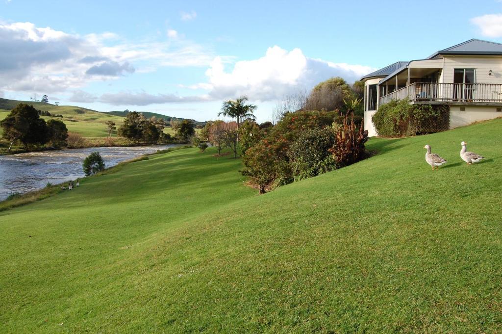 Te Awa Lodge Пейхия Экстерьер фото