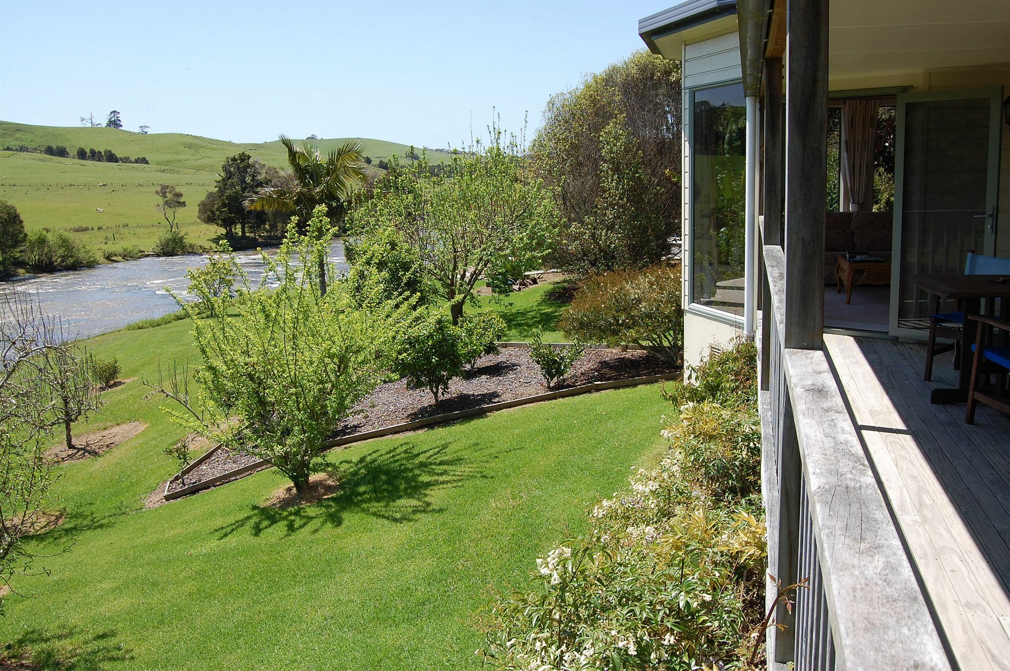 Te Awa Lodge Пейхия Экстерьер фото